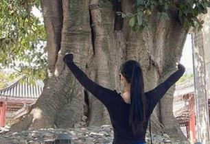 微密圈 – 120斤的小王同学的丝袜写真，下载不看后悔，真心说一句