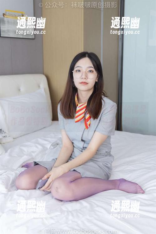 BoBoSocks袜啵啵 - 听说小甜豆的裸足作品很特别，分享一下纯粹的足尖舞蹈。