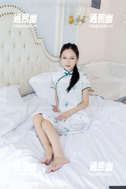 BoBoSocks袜啵啵-甜甜圈 BoBoSocks袜啵啵 - 甜甜圈的厚橘丝图包,带你去另一个地方吧