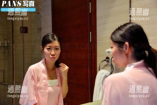 PANS-安安 PANS - 安安的比基尼美图,总让我有种“想立刻下海”的冲动,虽然我没操练过...