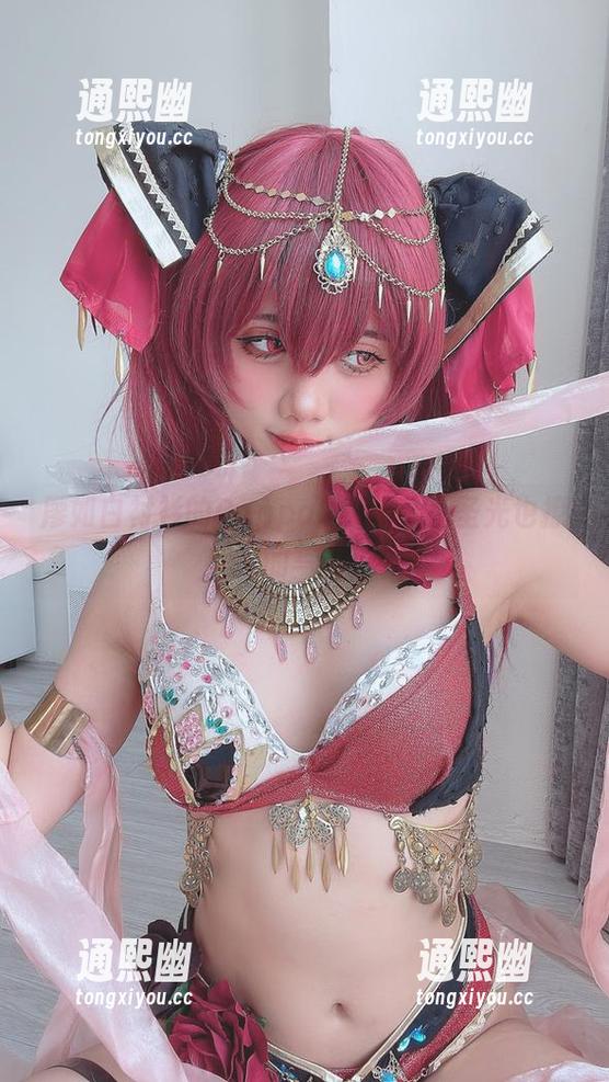 廖如白衬衫的PoppaChan：无圣光也撩人的写真！