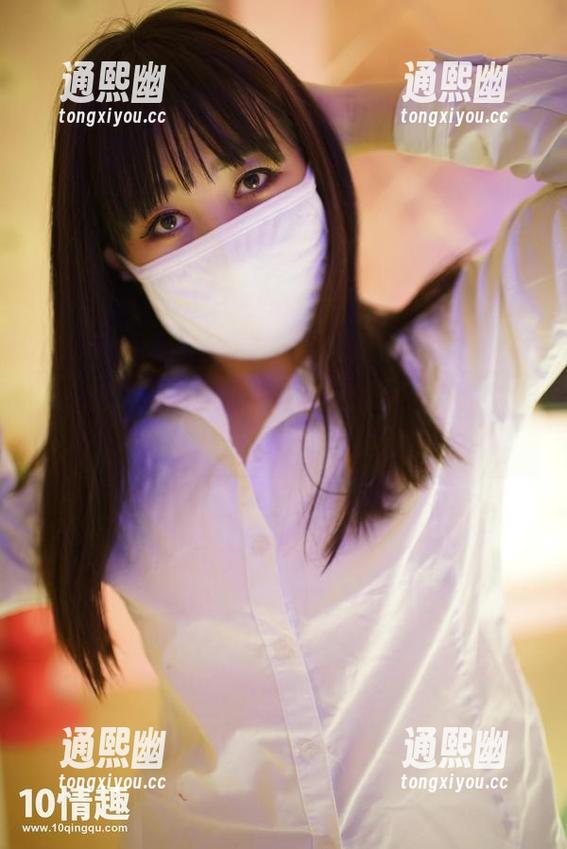 ROSI口罩 ROSI的专用泳装写真:不仅是游泳,更是充满欲望的水上舞动。