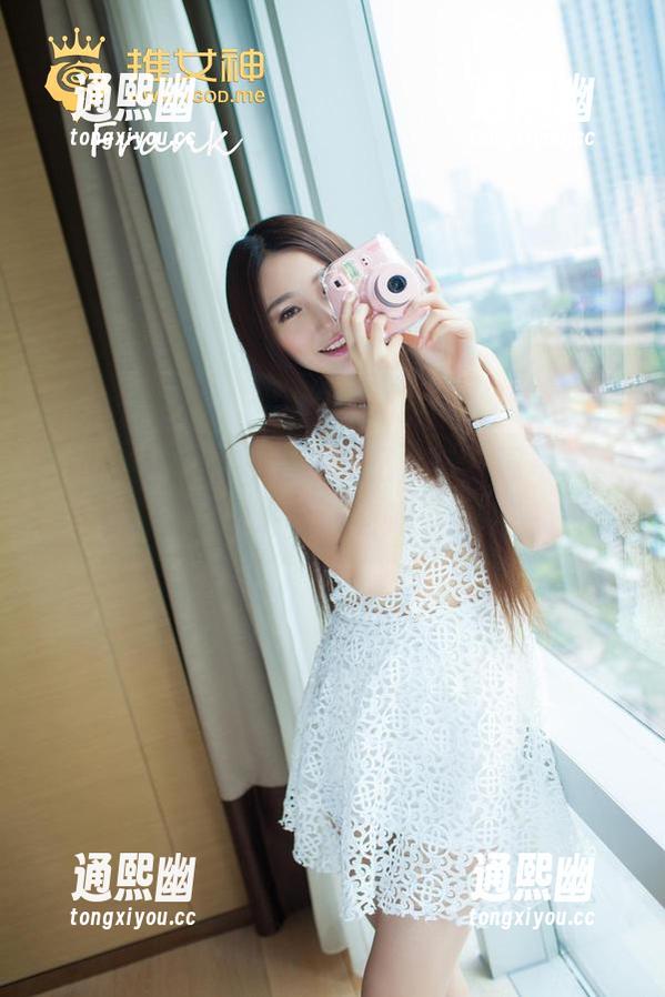 TGOD推女神-施忆佳 TGOD推女神 - 下载施忆佳的校园写真,免费奉上,也许会让老师多看你一眼!
