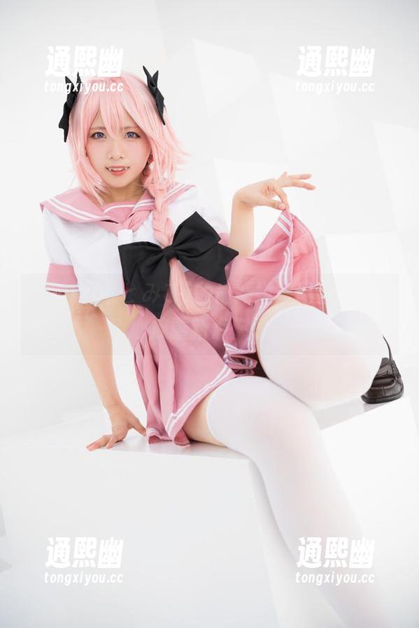 Tomiko(とみこ)的最新婚纱图集，少女心被重新点燃了。