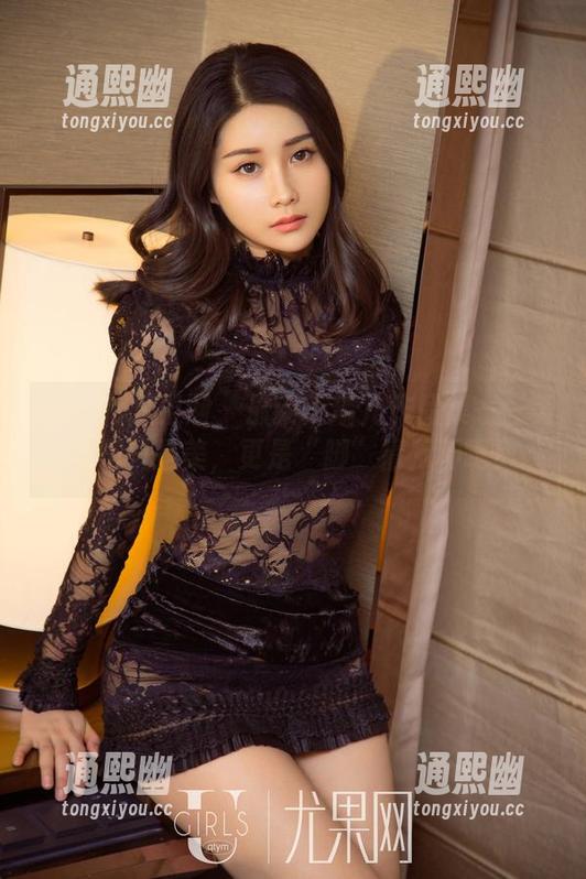 UGirls尤果网 - 最新王瑞儿作品集——美足不只是美，更是“脚”情万种啊！