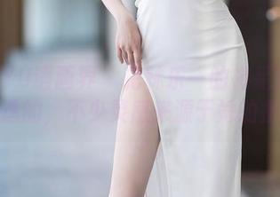 XIAOYU语画界 – 把林乐一的裸足资源啃得透透的，不少灵感来源于她的指尖！