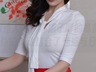 Xiuren秀人网 - 娜娜子呀的私房画卷——女仆的灵动结合了魅惑与日常。