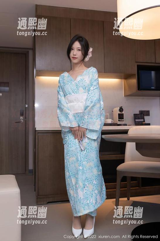 Xiuren秀人网 - 秀丽的护士也是有段子手精神！李丽莎的私拍作品等你来欣赏！