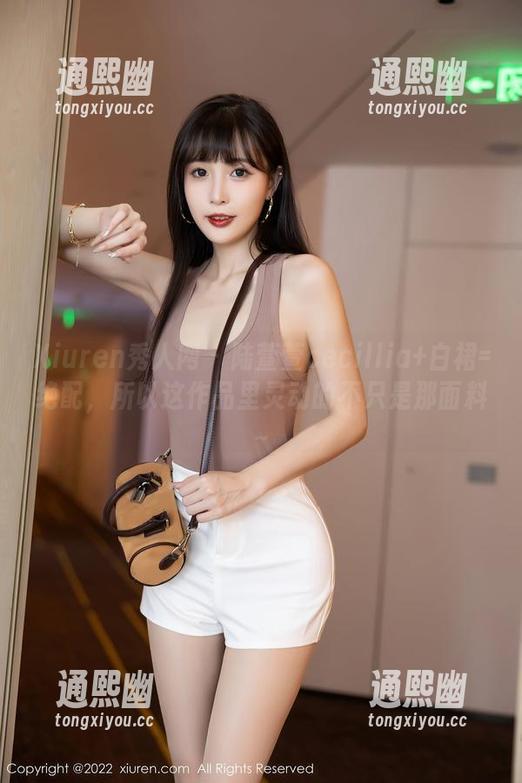 Xiuren秀人网 - 陆萱萱cecillia+白裙=绝配，所以这作品里灵动的不只是那面料～