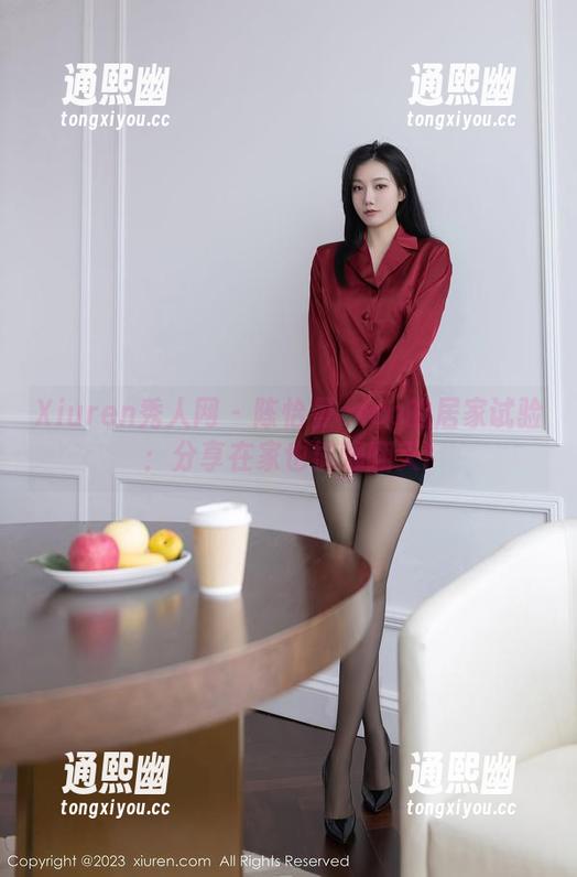 Xiuren秀人网 - 陈怡曼coco的居家试验：分享在家也能嗨翻天!
