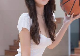 Xiuren秀人网 - 和服下的龙女sunny,像飘在风里的花瓣,美图要不要戳下载按钮呢?