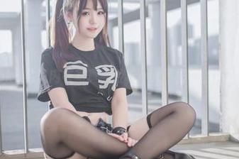 精选Yoko宅夏内衣写真，轻松get不费力的居家美感行