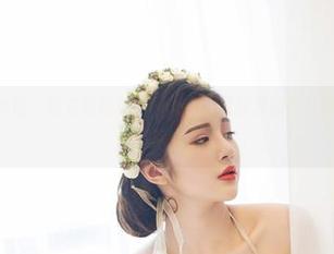 YouWu尤物馆 – 前方高画质！FoxYini孟狐狸的蕾丝图库，眼睛都舍不得移开。