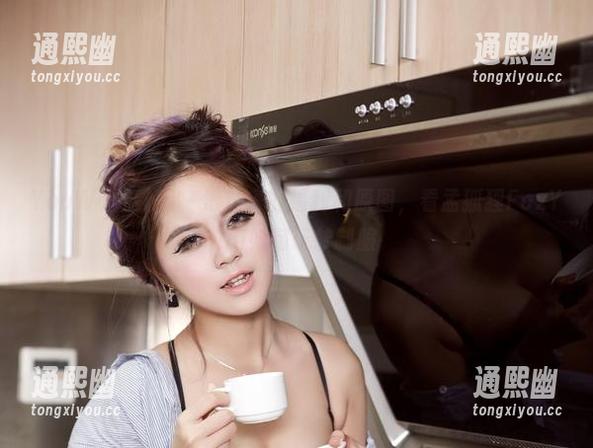 YouWu尤物馆-孟狐狸FoxYini YouWu尤物馆 - 滚过来的福利和原图,看孟狐狸FoxYini如何玩转制服