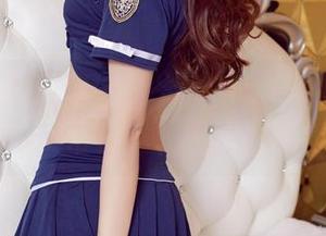 YouWu尤物馆 – 双人合影新解，陆萱萱Cecilia带你玩转原图的乐趣。