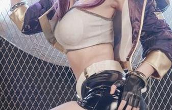 Yuna(윤아)这位天使，真想请她给我定制一张别致的照片……