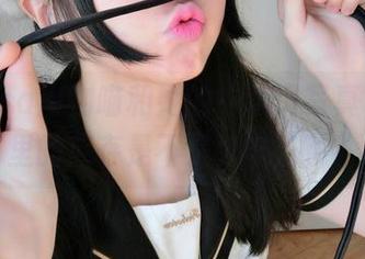 nagesa魔物喵和她的中华风写真，网盘里的库存是不是太丰富了？