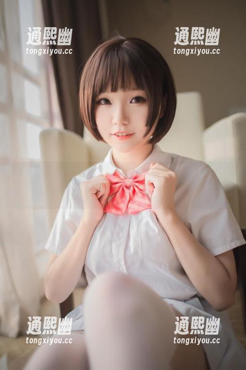 yoko夏宅 yoko夏宅的白内衣防线,细节满分,无圣光也得四分之一片!
