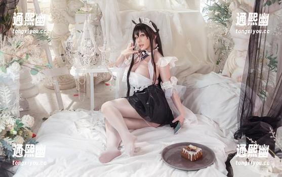 随便一甩，七七娜娜子和她的原图，碧蓝航线带你回到童年。