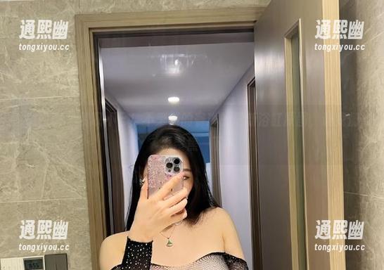 不爱笑的赛琳 微密圈 - 赞叹不已!不爱笑的赛琳的最新浴缸原图,让我们再聚焦一下