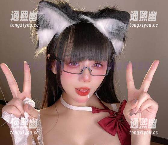 九言 九言的无间之旅:高清图包里的殷紫萍你发现了吗?