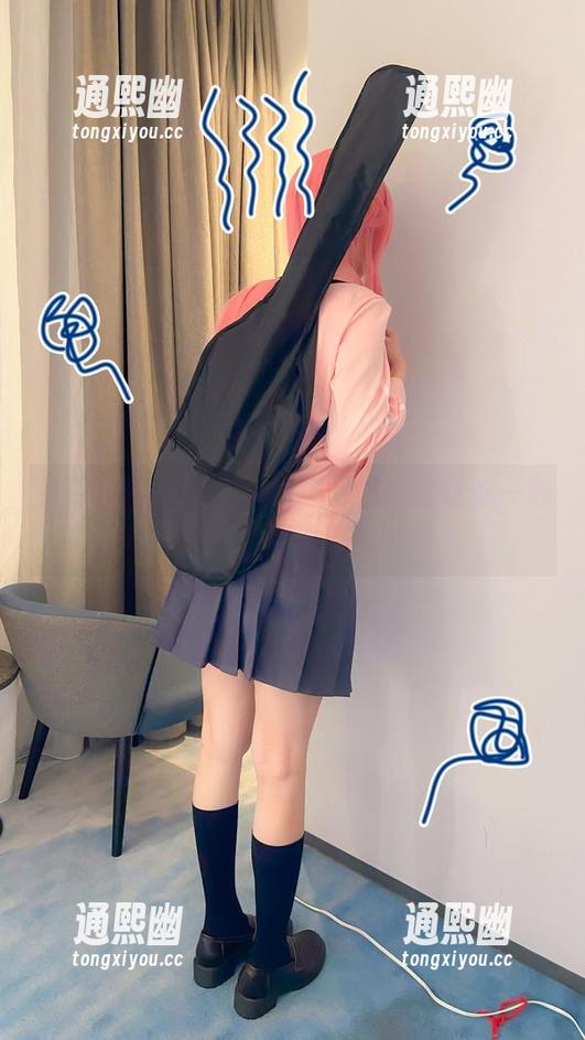 亚缇arty 免费下载!亚缇arty的夏日原图让你一秒回到海滩