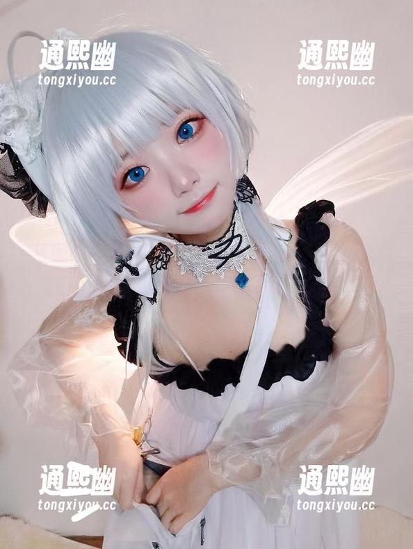 伊喵_Master 从图库搬来的小精灵:伊喵_Master给我们晒的萝贝莉雅,简直太有look了!