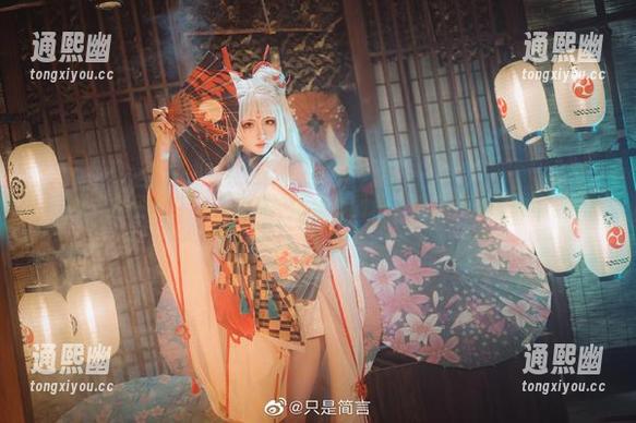 呃，只是简言与妹妹的神奇全套图片，像是在翻书一样。