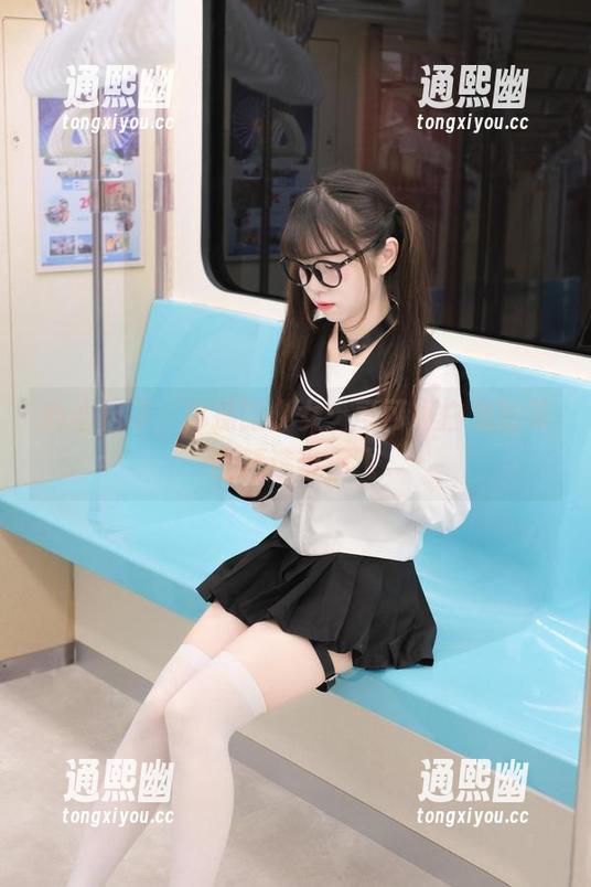 可可小白兔 心心相印,体操服少女:可可小白兔的美图精选带你飞