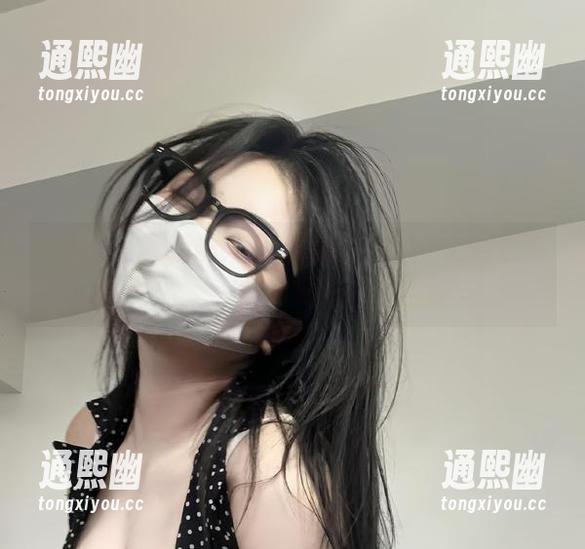 微密圈 - 可爱的肉巴的私拍合集——白纱已有，黑丝自来！