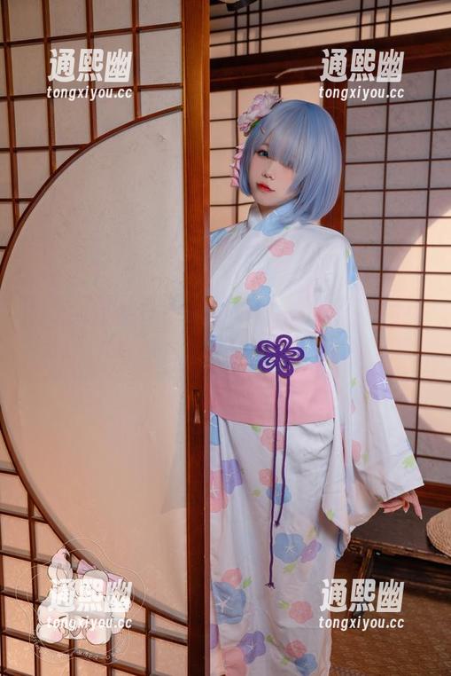 咬人小小兔 咬人小小兔写真合集,BoogieUp是三分可爱七分叛逆?