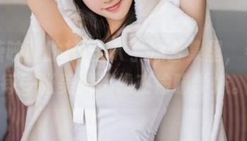 在喵糖映画的校园JK学妹合集里，看到的每一张美图都像在偷瞄学妹。