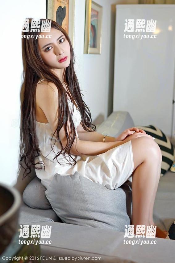 嗲囡囡 - 医者仁心，顾欣怡的护士写真里掺杂了点儿撒娇的气息。