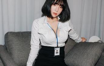 免费图册：姜仁卿(강인경)的白色比基尼，冷静！我还能好好控制自己吗？