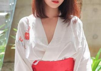 泳衣与姜仁卿(강인경)：这组高清原图，看了让人忍不住多看几眼。