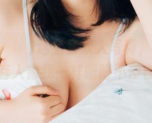 宋哈娜(송하나)这全套双人写真，想问问会不会有人像我一样眼睛不停在移？