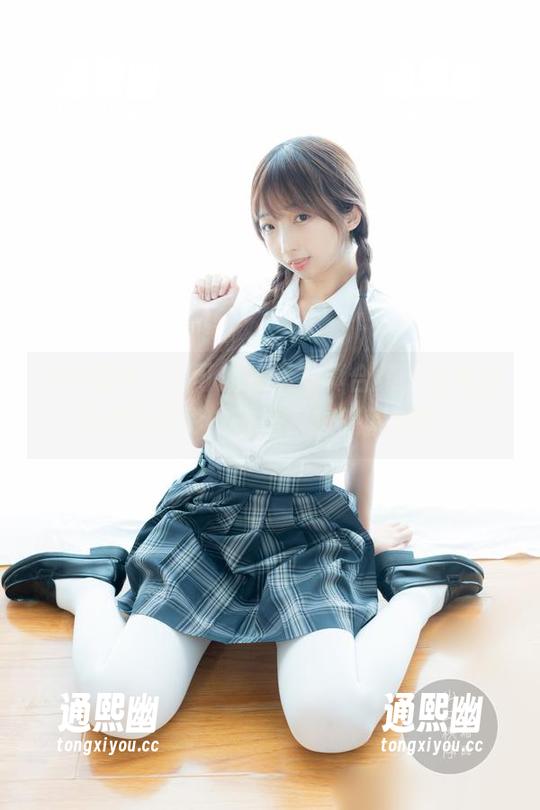 少女秩序-晞可 少女秩序 - 晞可的裸足写真合集,这里有天真和色彩的碰撞,想想就有趣~