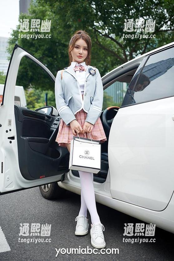 尤蜜荟 - 也许安然的原图太特别了，女仆大人的形象让我恍惚？