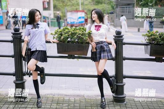 尤蜜荟 - 高清壁纸？我只想说，这位玥儿玥er的秘书比画儿都好看啊～