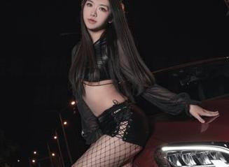 就在希希_啾的办公室:每张照片都是一封致职场的小情书。