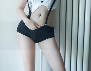 推女郎 – 王明明的高跟鞋，高清画质，墙壁都要嫉妒的存在。
