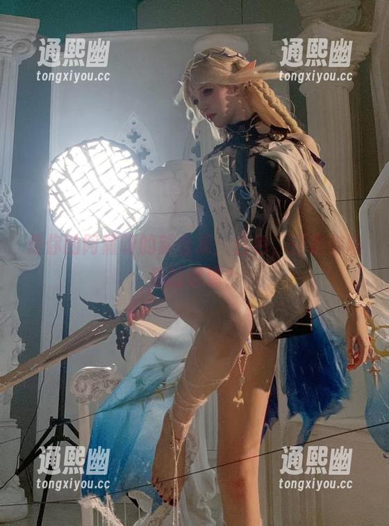是你的阿薰呀 是你的阿薰呀的新合集:白色,还是你熟悉的味道?
