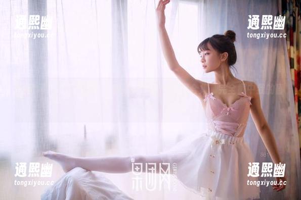 果团网-黄歆苑 果团网 - 不得不承认,黄歆苑的蕾丝美图合集,完全戳中我的盲点。