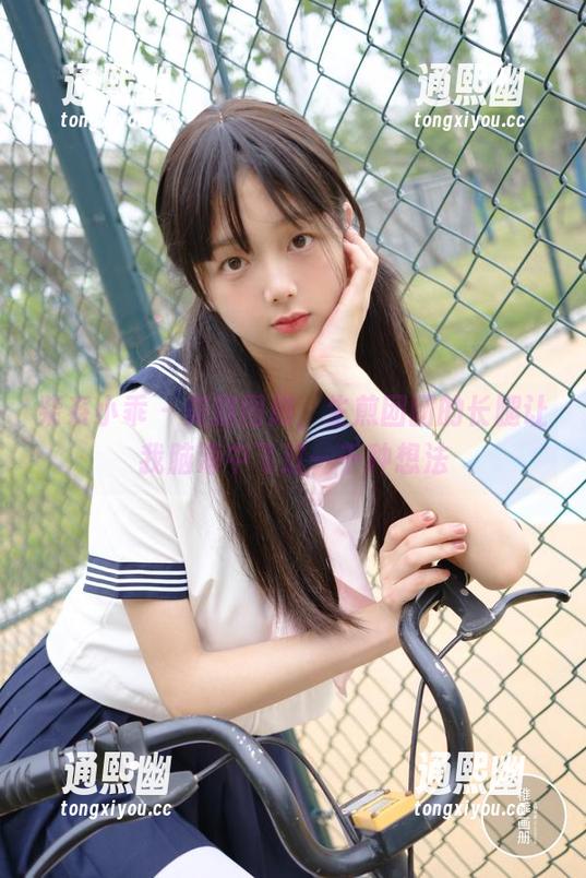 柴系小乖 - 美腿图册，生煎团团的长腿让我脑海中飞过一千种想法