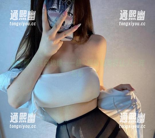 微密圈 - 纯白边缘——桃沢樱呀的写真让人一阵眼晕