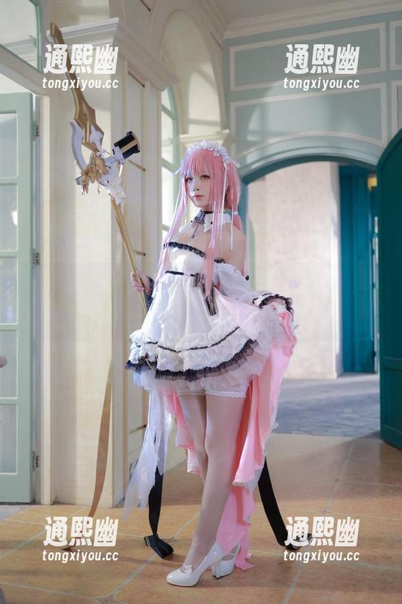 水淼aqua 水淼aqua的写真:美到走心的女仆造型,有没有被撩到?