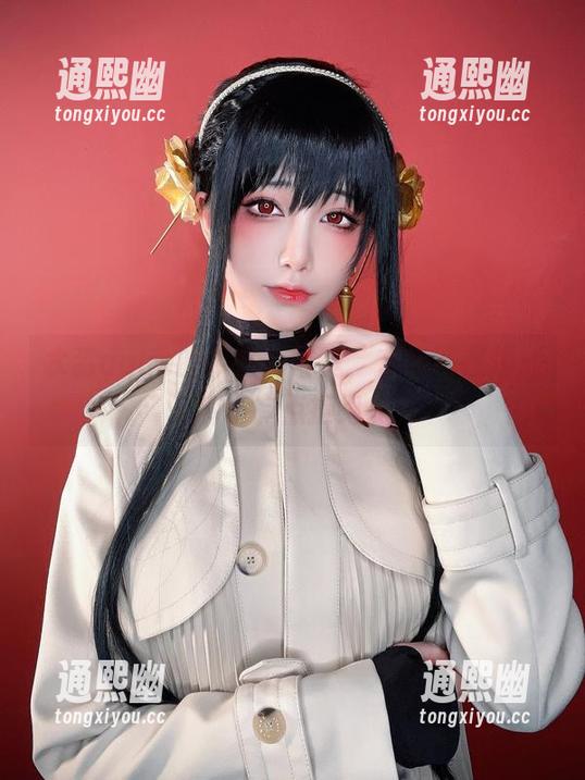 水淼aqua的牛仔裤写真，在线不在线，裤子有点拒绝。