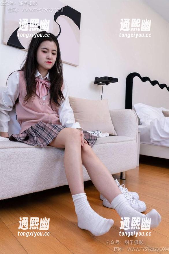 甜予摄影 - 齐齐的短靴合集，穿上这双，让我想到了走秀！