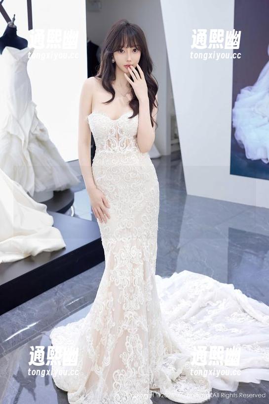 秀人网-Angela小热巴 秀人网 - 只想搬走Angela小热巴的全套黑色写真,能把我的视线从别的地方拉回吗?
