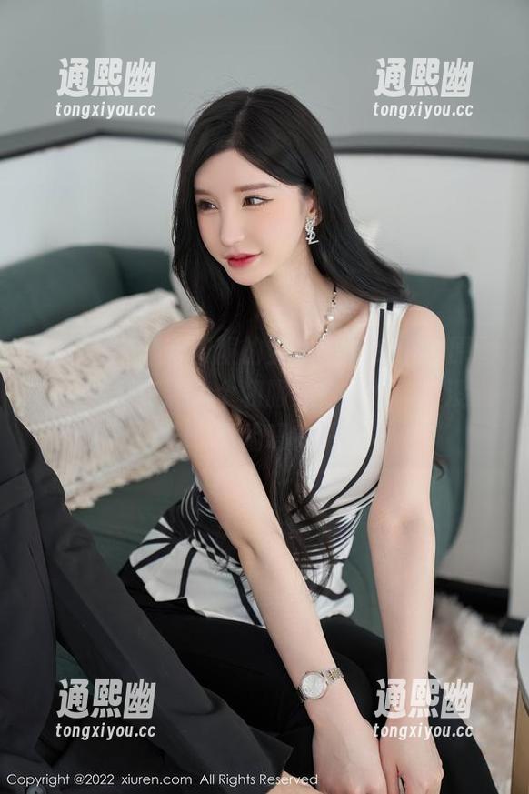秀人网 - 穿着和服的安然Maleah，原图让人一秒想要搞个和服派对，抱歉，没邀请函吗？